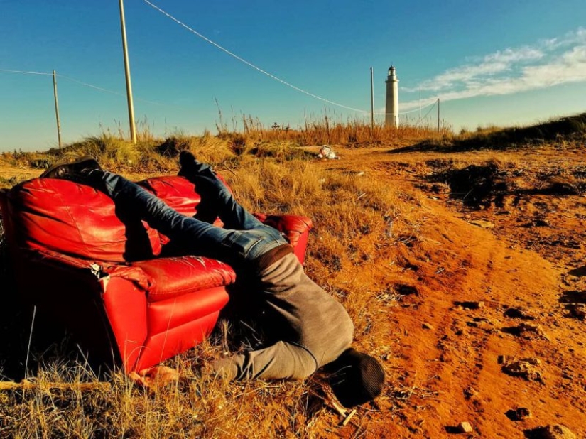 Swooning Instagram: a strange profile of a mysterious man is rapidly gaining popularity Swooning Instagram: a strange profile of a mysterious man is rapidly gaining popularity