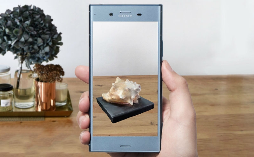 Tecnología 3D en el bolsillo: el primer smartphone con el que tomar selfies y avatares en 3D