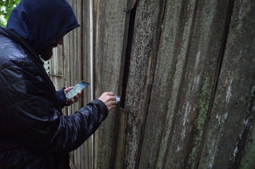 Tempting offer: examples of vacancies which do not exactly Bode well