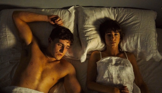 Tenga cuidado de no quemarse! 10 más calientes de la serie de TV, la cual comenzará con la mitad de una vuelta