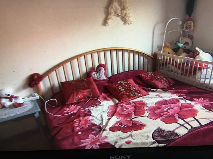 "Thank you, Angela Merkel": a life hack from a Syrian refugee, how to live as a family for free in Germany "Thank you, Angela Merkel": a life hack from a Syrian refugee, how to live as a family for free in Germany