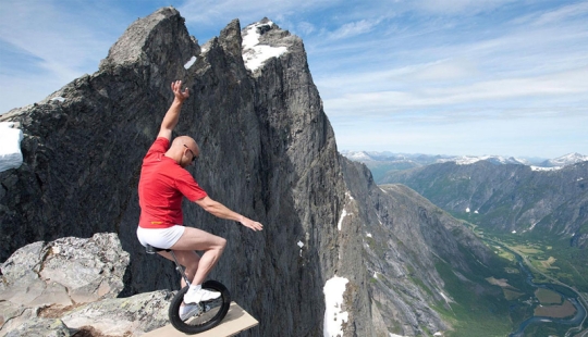 That's why men live less than women: 25 photos