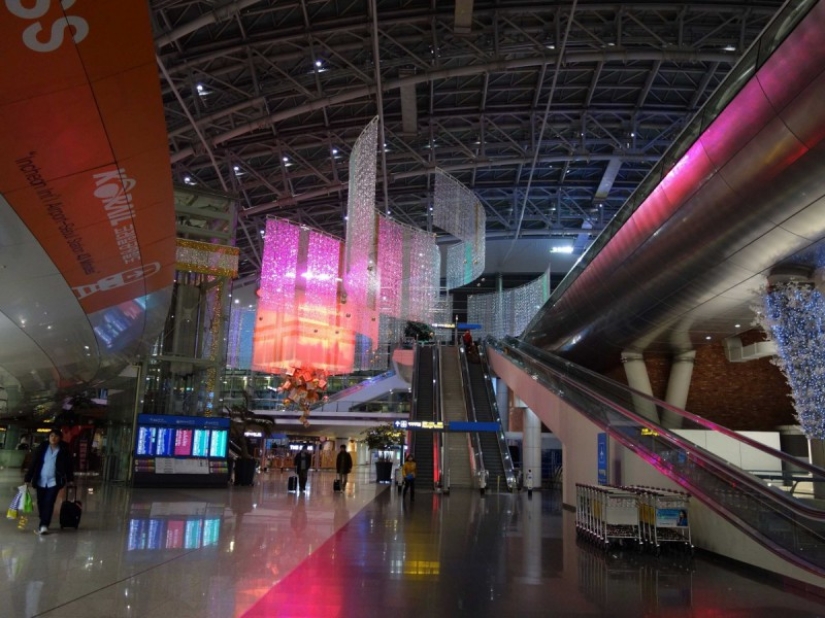 The 10 best airports in the world The 10 best airports in the world