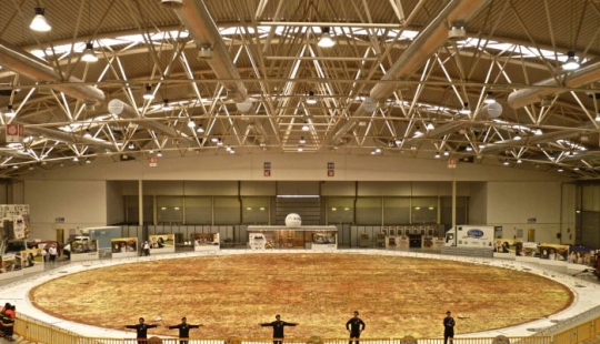 The 10 largest portions of dishes that have ever been cooked in the world The 10 largest portions of dishes that have ever been cooked in the world