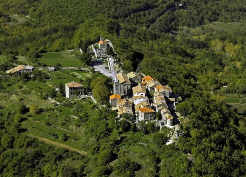 The 6 smallest cities in the world