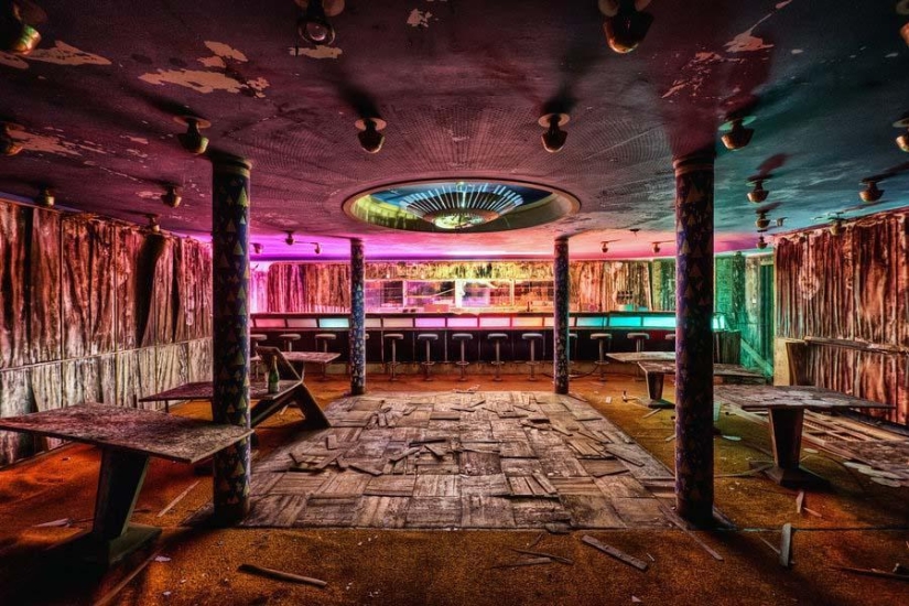 The abandoned world in the lens of Matthias Hacker