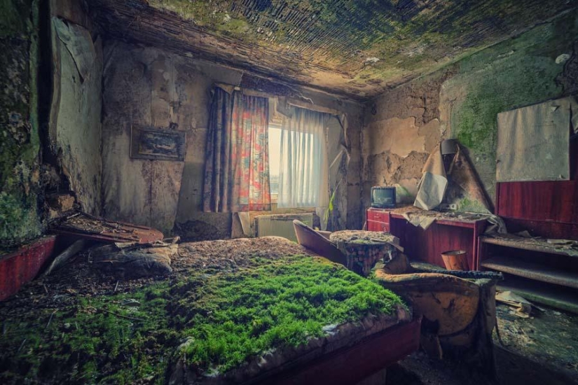 The abandoned world in the lens of Matthias Hacker