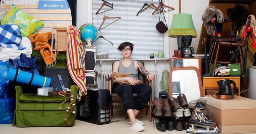 The American blogger furnished his home, relying on the choice of subscribers. The interior came out for an amateur