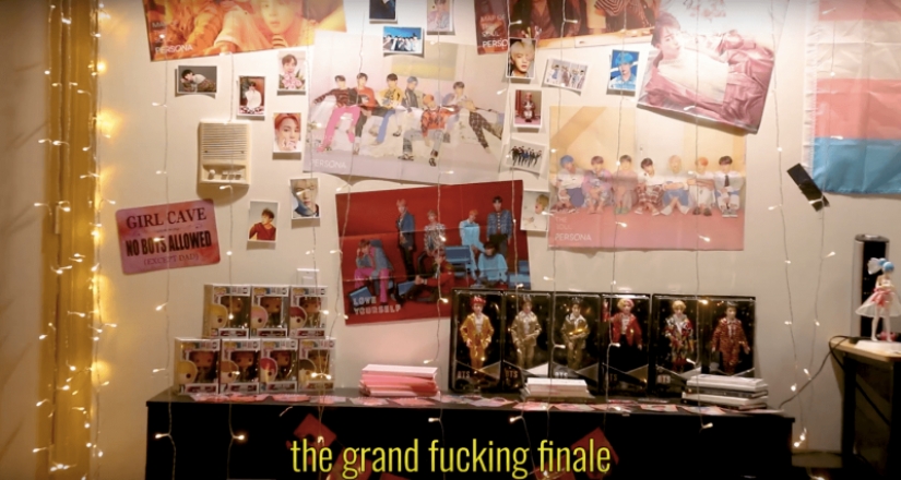 The American blogger furnished his home, relying on the choice of subscribers. The interior came out for an amateur