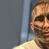 The American, covered with solid tattoos, surprised subscribers with pictures of "before"