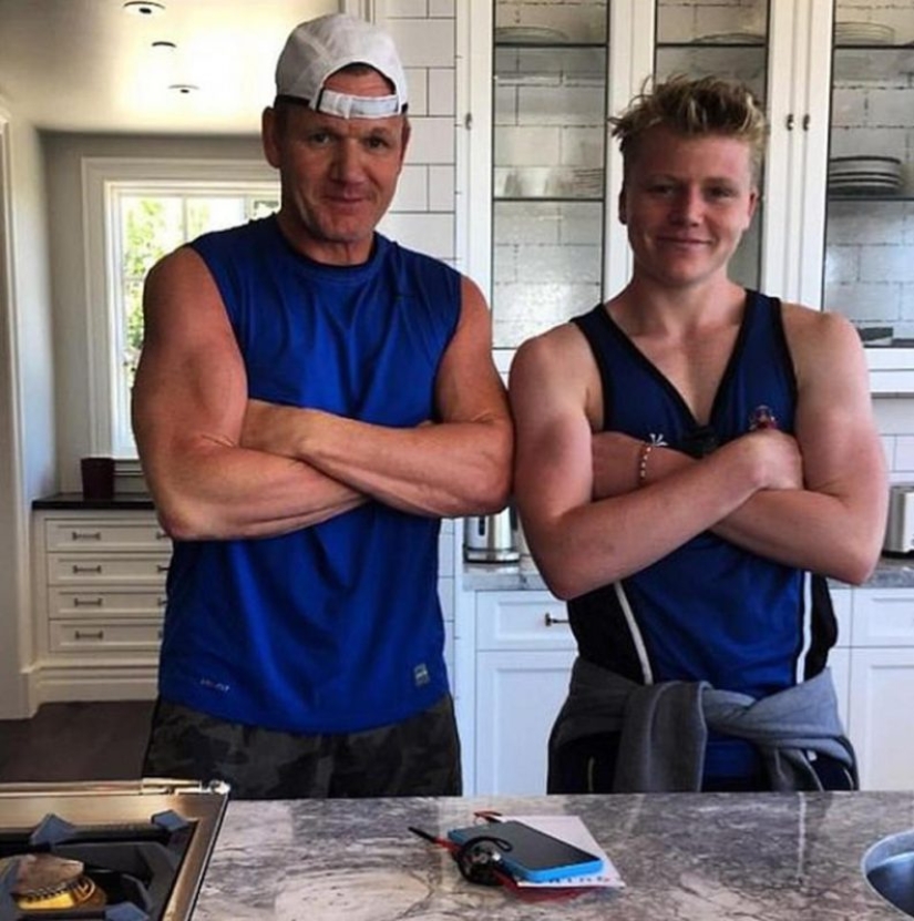 The Apple from the tree: star children together with their famous parents — find the 10 differences