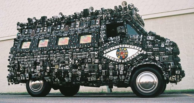 The artist saw a wonderful photo car in a dream and made it come true