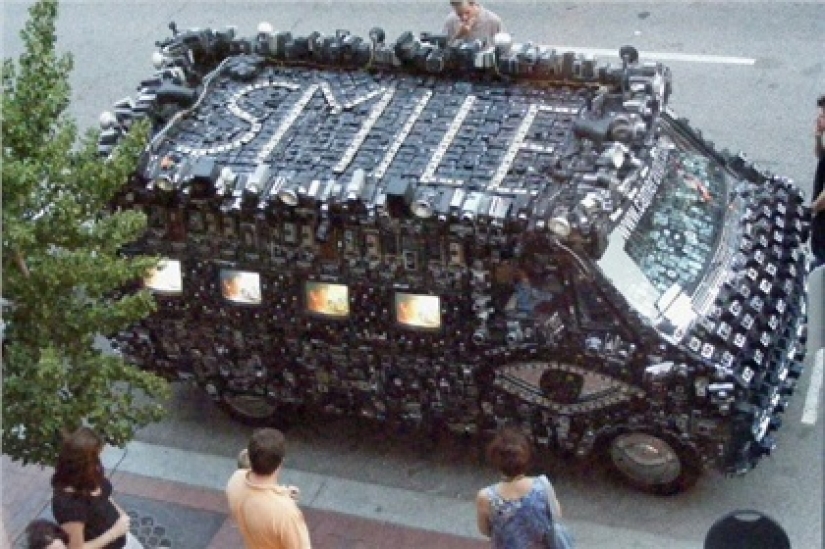 The artist saw a wonderful photo car in a dream and made it come true