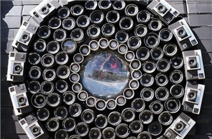 The artist saw a wonderful photo car in a dream and made it come true