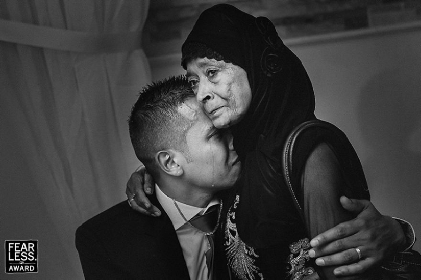 The brightest wedding pictures that will never get into the family album