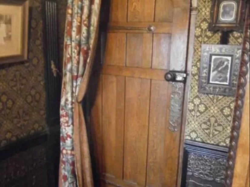 The Creepiest Houses You Can Rent on Airbnb