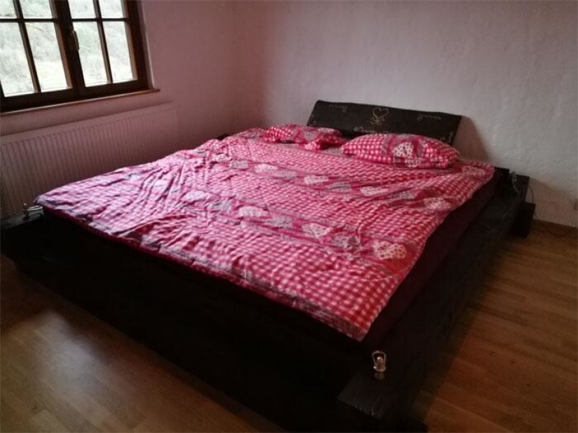 The delights and challenges of life in a medieval castle 1482