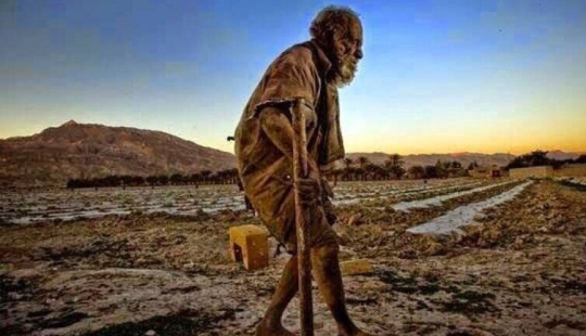 The dirtiest man in the world died shortly after he bathed