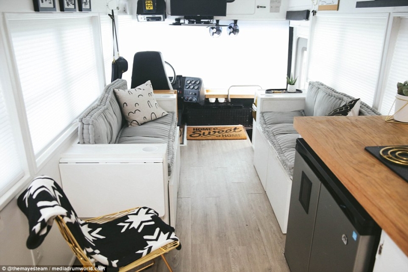 "The family has only become stronger": parents with many children have converted an old school bus into a stylish mobile home