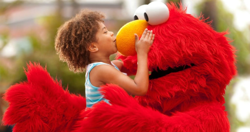 The first park safe for children with autism has appeared in the USA. It is dedicated to Sesame Street