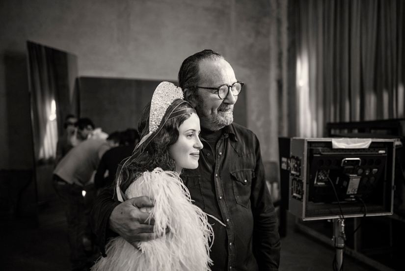 The first shots from the filming of the Pirelli 2020 calendar have appeared. And they're great