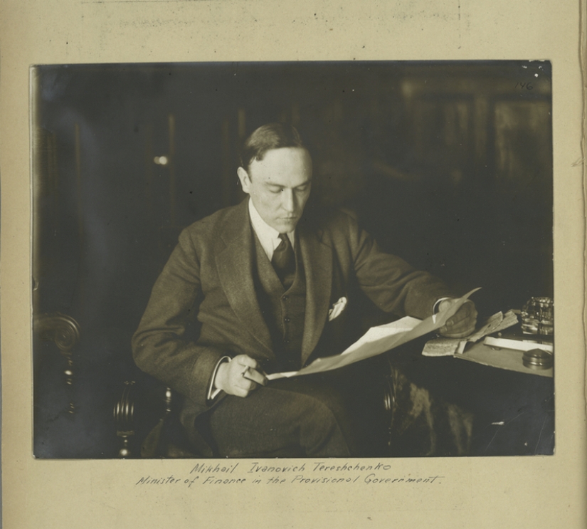 The first years of the October Revolution in the faces: how it was 100 years ago