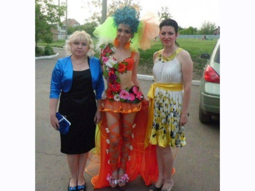 The funniest graduates of the world and their strange outfits: 20 photos The funniest graduates of the world and their strange outfits: 20 photos