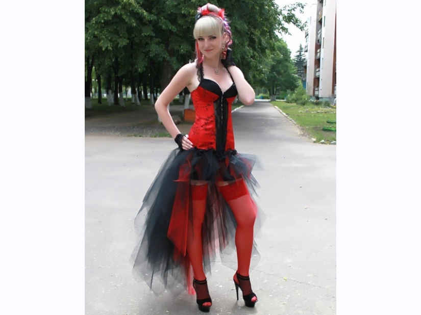 The funniest graduates of the world and their strange outfits: 20 photos The funniest graduates of the world and their strange outfits: 20 photos