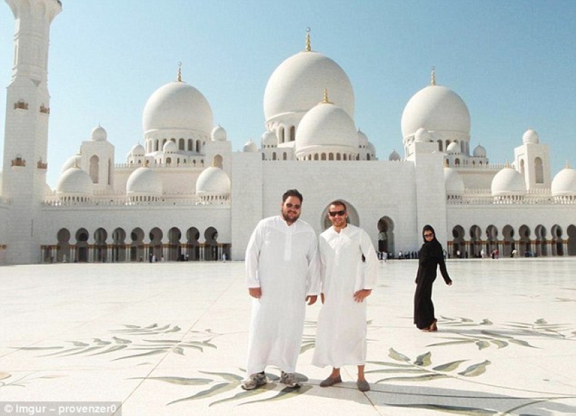 The funniest photobombs in vacation pictures The funniest photobombs in vacation pictures