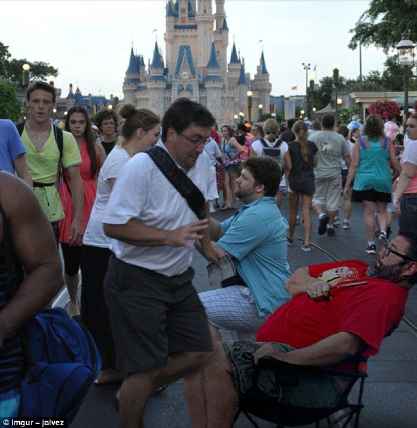 The funniest photobombs in vacation pictures The funniest photobombs in vacation pictures