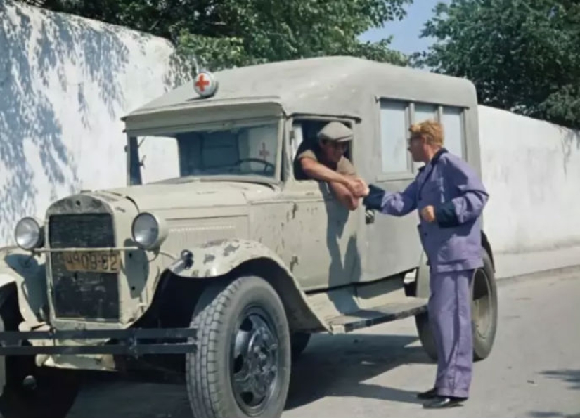 The German was shown the Soviet film "The Caucasian Captive", and here are his comments The German was shown the Soviet film "The Caucasian Captive", and here are his comments