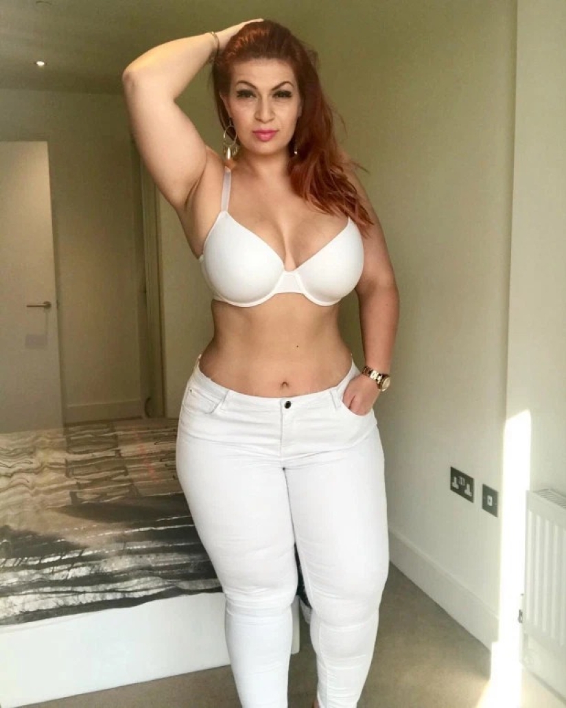 The guitar woman was offered free treatment, but she doubts whether to accept help