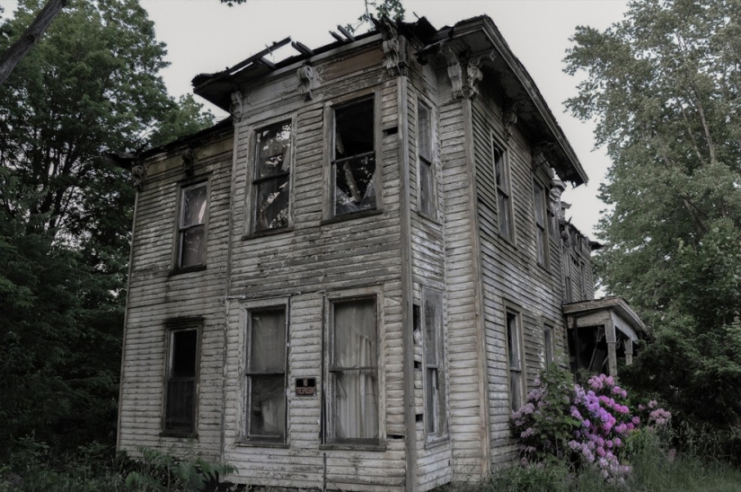 The history of real haunted houses The history of real haunted houses