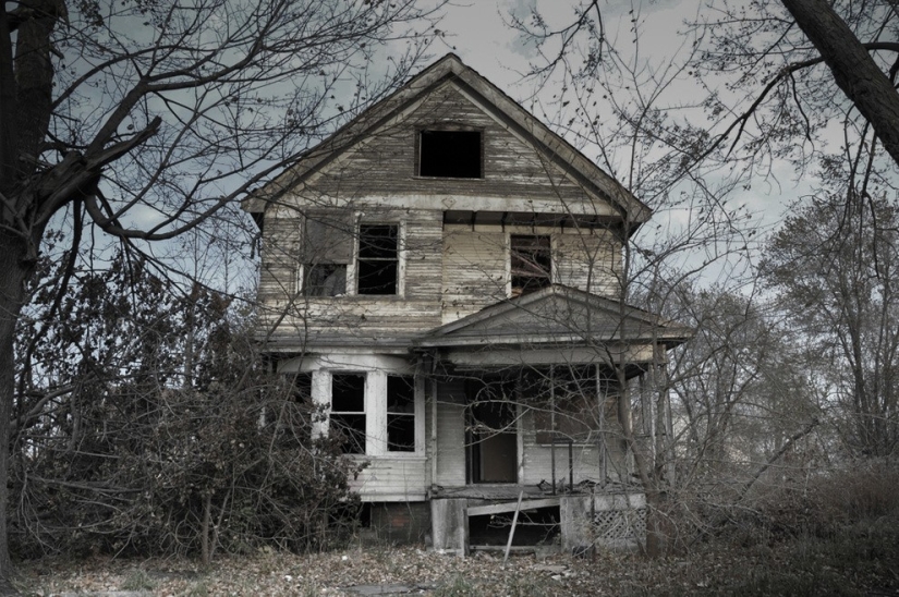 The history of real haunted houses The history of real haunted houses