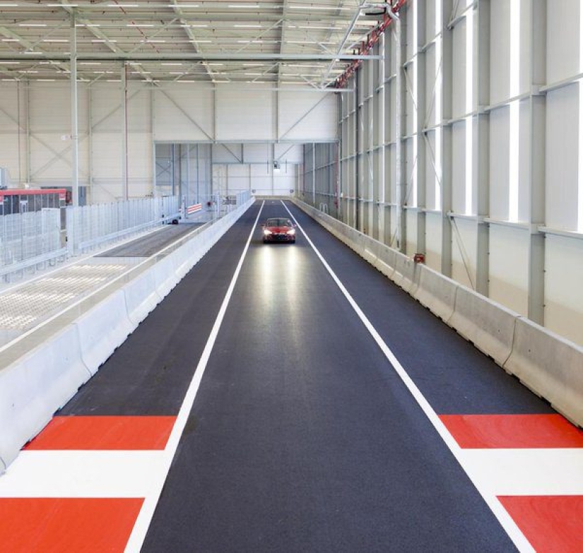 "The Invasion of Europe": how the first Tesla factory in the Netherlands works "The Invasion of Europe": how the first Tesla factory in the Netherlands works