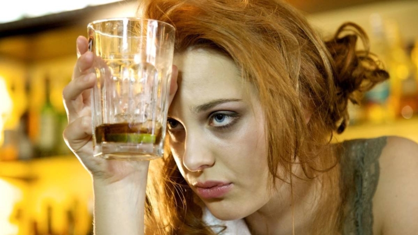 The journalist gave up alcohol for a month and realized what real hell is