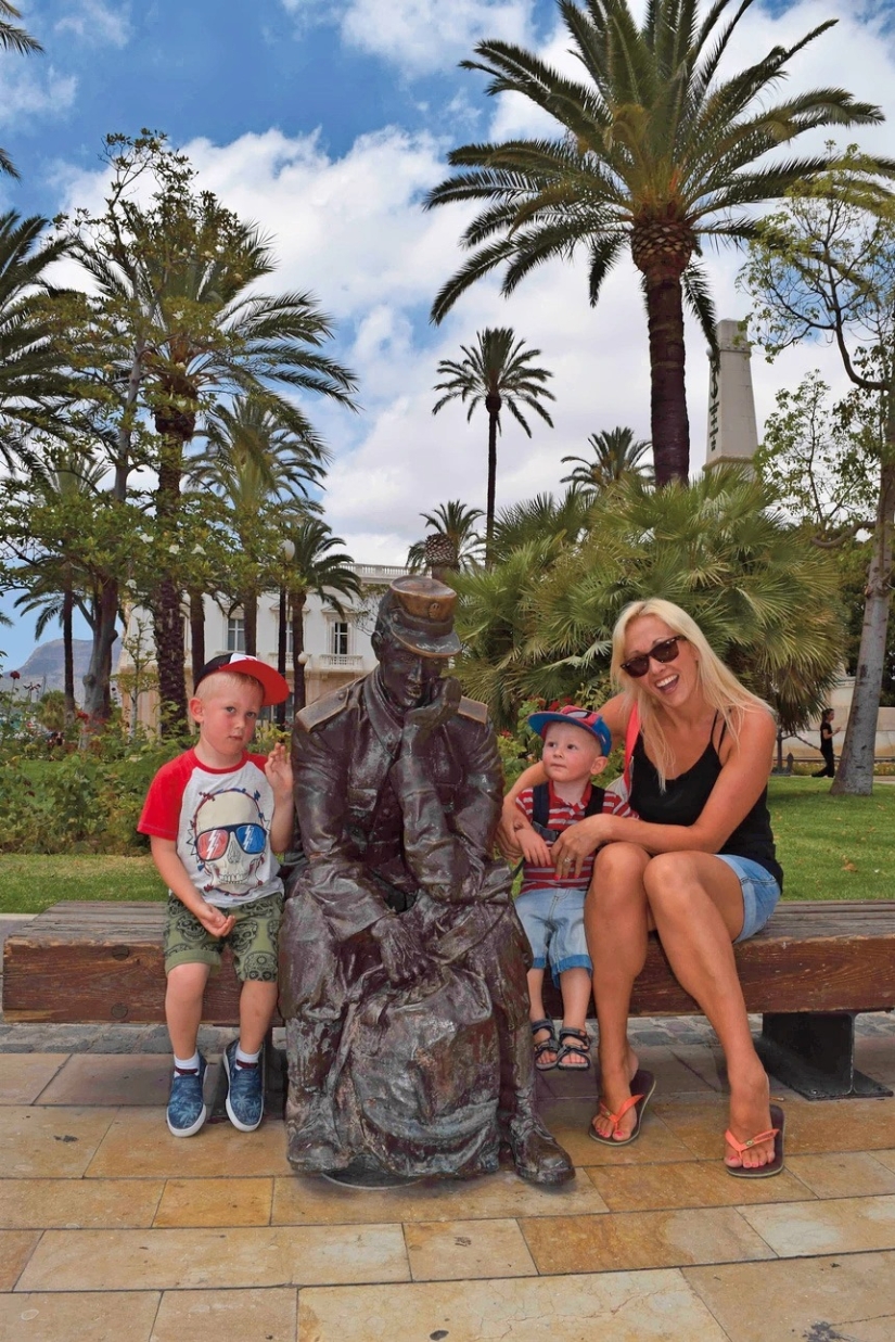 The journalist has lost her memories over the past 20 years due to encephalitis