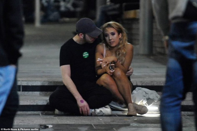 The latest romantics: love, youth and alcohol on the streets of the UK on Valentine's Day