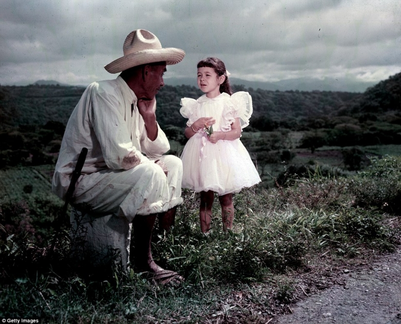 The Mexican Riviera of the 1950s, when Acapulco was not yet the fiefdom of drug dealers