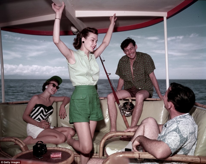 The Mexican Riviera of the 1950s, when Acapulco was not yet the fiefdom of drug dealers