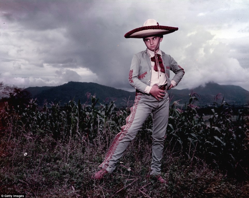 The Mexican Riviera of the 1950s, when Acapulco was not yet the fiefdom of drug dealers