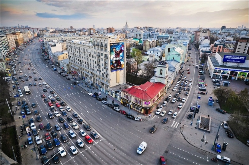 The Moscow PR woman said that getting a salary of 3 thousand euros means being poor