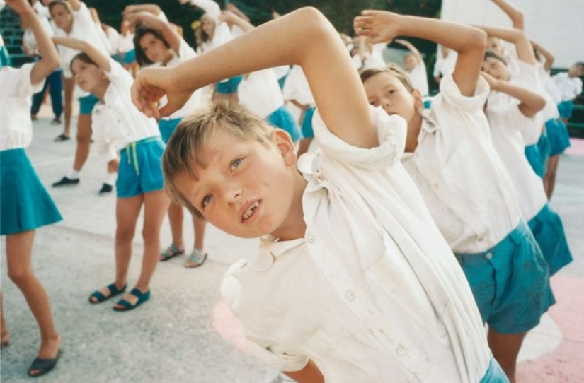 The most controversial photos of the post-Soviet Artek The most controversial photos of the post-Soviet Artek
