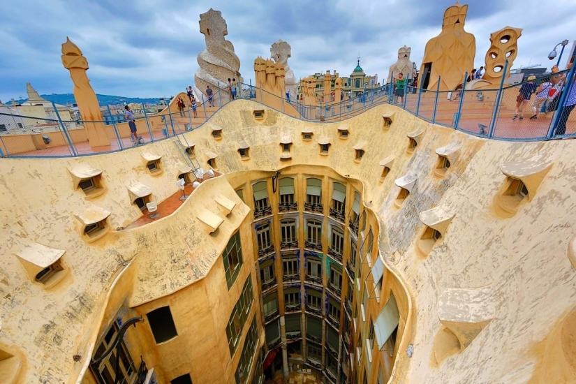 The most famous works of Antonio Gaudi