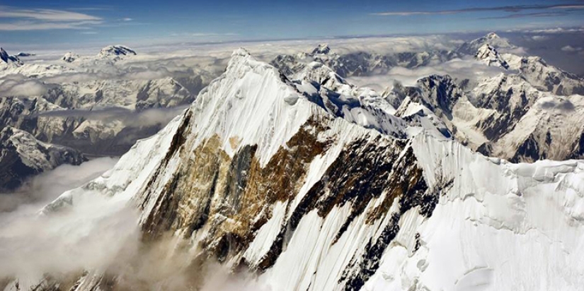 The mountaineer father became the author of a picture for a Hollywood movie poster