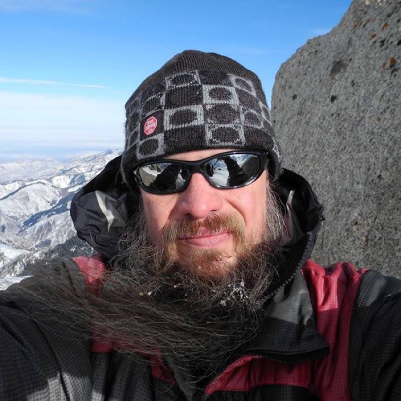 The mountaineer father became the author of a picture for a Hollywood movie poster