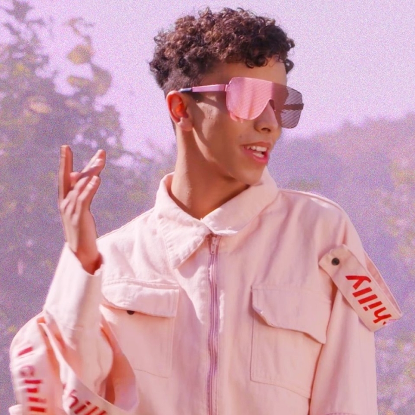 "The New Conchita Wurst": what is known about Bilal Assani, the representative of France at Eurovision 2019 "The New Conchita Wurst": what is known about Bilal Assani, the representative of France at Eurovision 2019