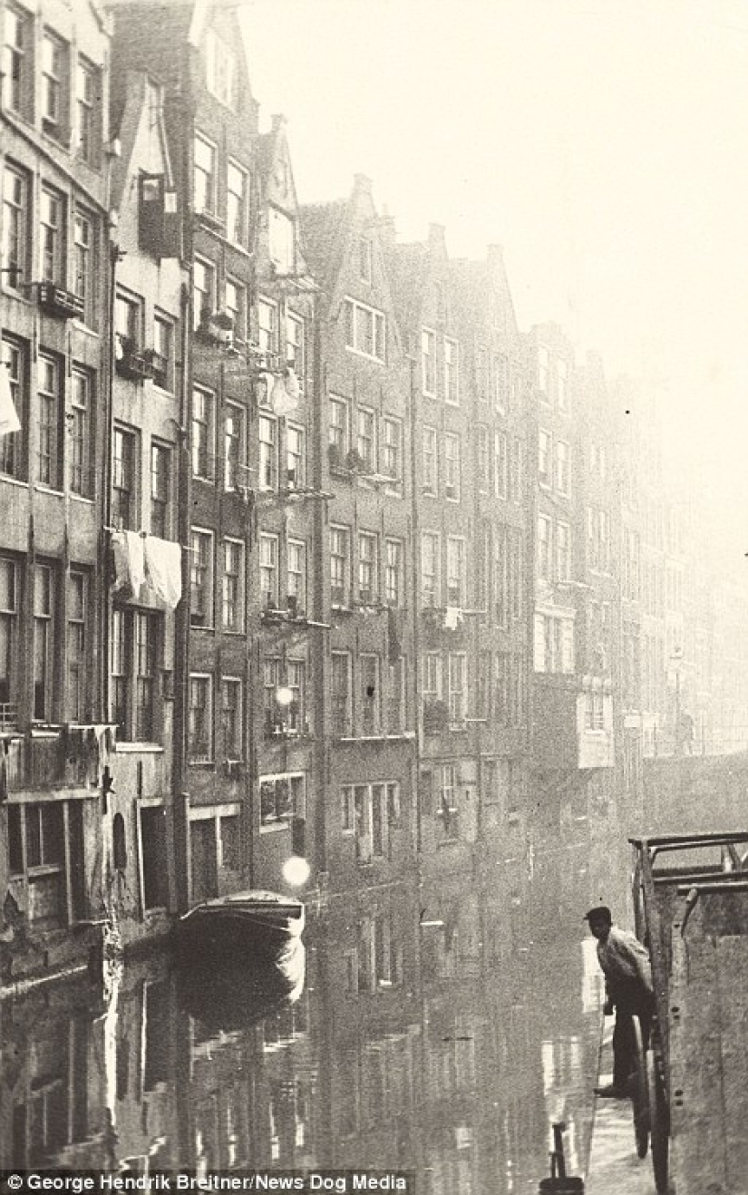 The oldest profession in the freest city: the history of the red Light district in Amsterdam