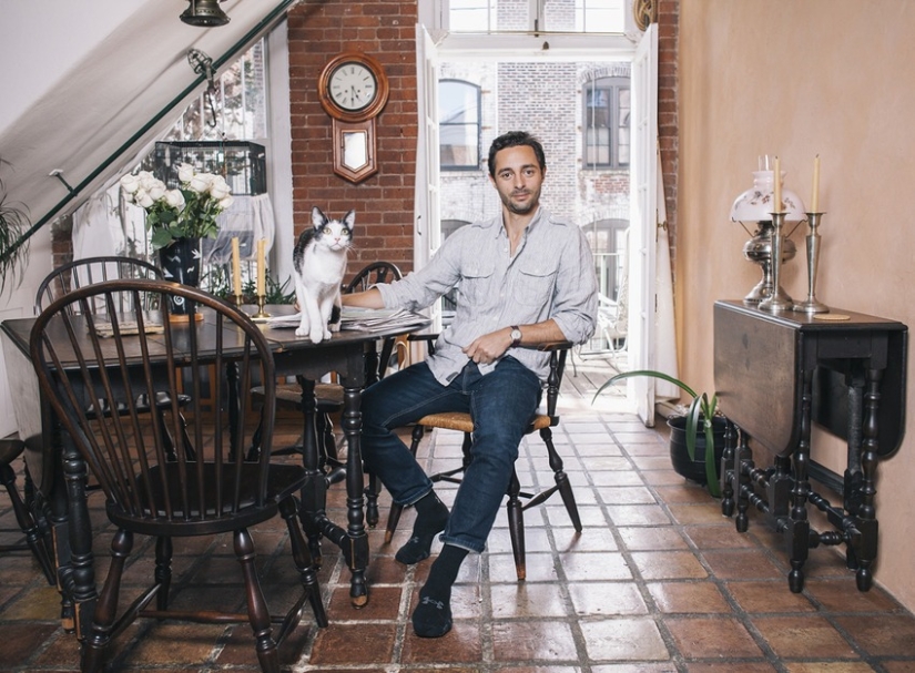 The perfect union: men and their cats