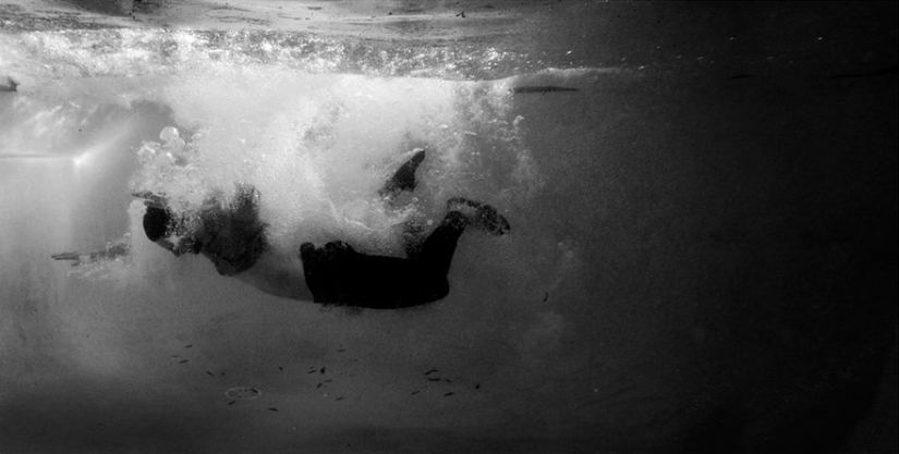 The photographer looked into the face of his depression — and took it off